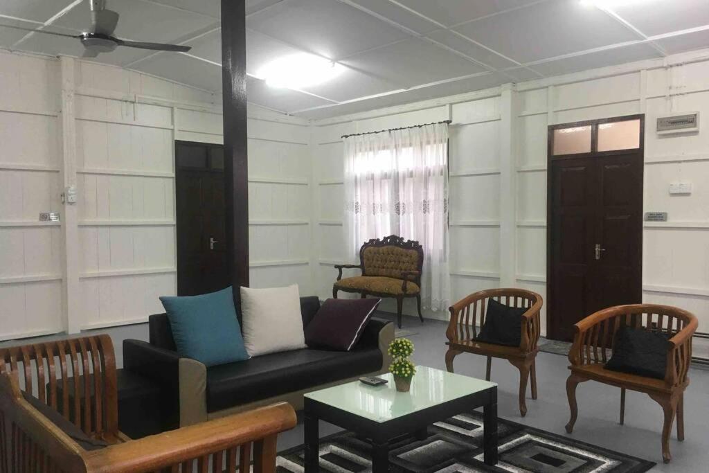 De Rhumaa Homestay Kuala Terengganu Zewnętrze zdjęcie